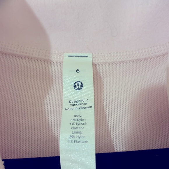 Light pink lulu lemon define jacket ๐. - Picture 2 of 3
